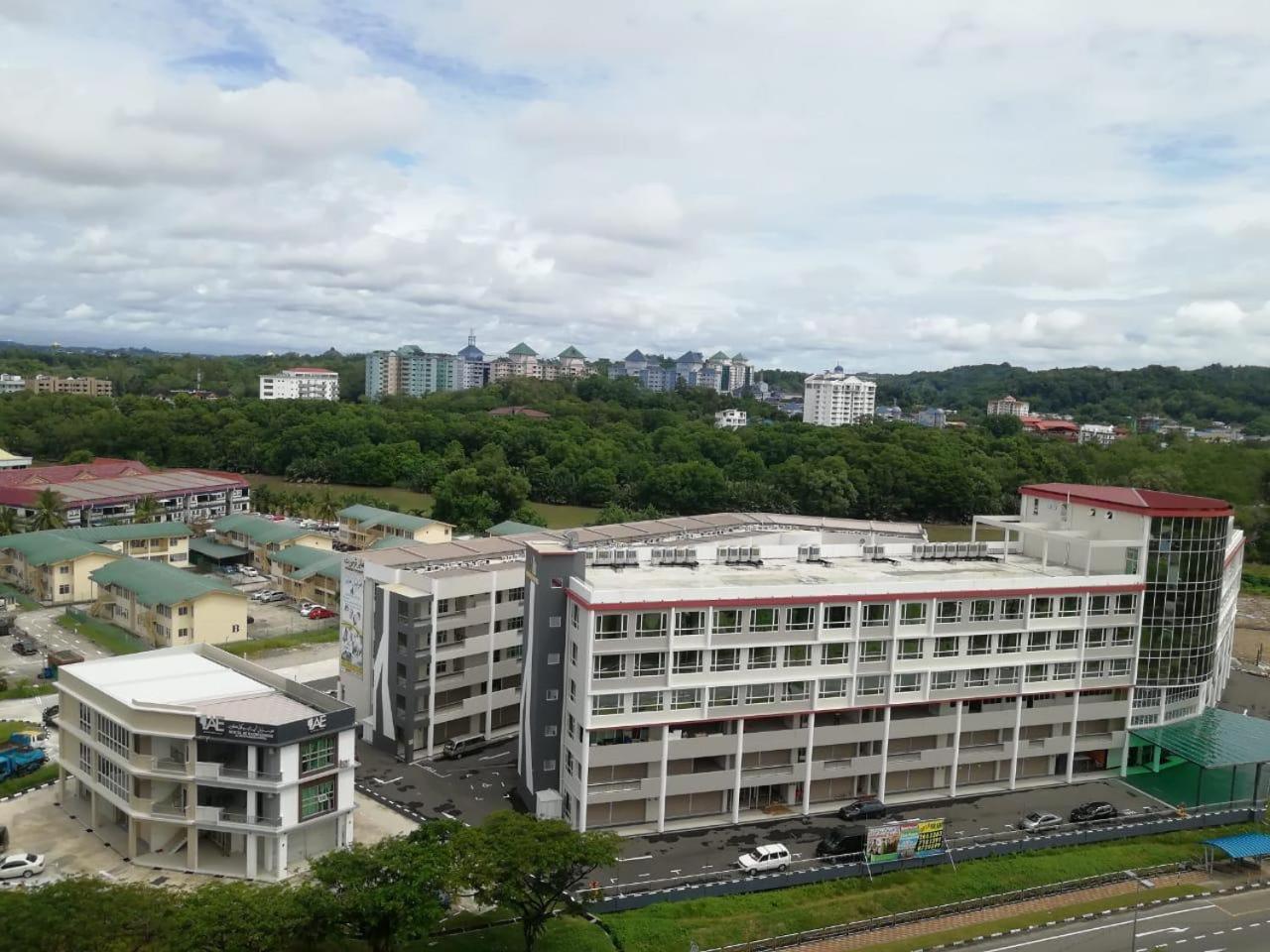 Higher Hotel Bandar Seri Begawan Eksteriør bilde