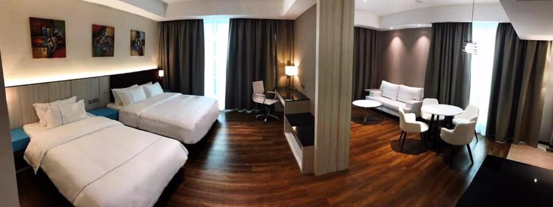 Higher Hotel Bandar Seri Begawan Eksteriør bilde
